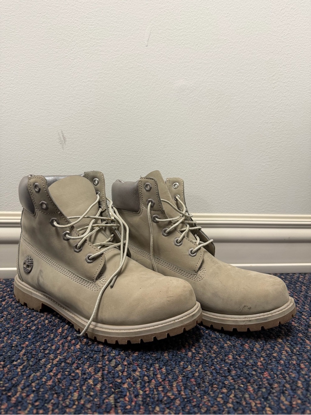 Timberland Women's Light Grey Nubuck Lace-Up Combat Boots